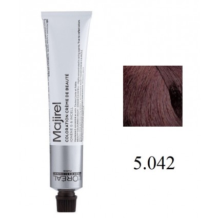 Крем-фарба для волосся L'Oreal Professionnel Majirel 5.042 Натуральний світло-коричневий мідний райдужний 50 мл Крем-фарба для волосся L'Oreal Professionnel Majirel 5.042 Натуральний світло-коричневий мідний райдужний 50 мл