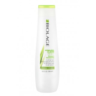 Очищаючий Шампунь для всіх типів волосся Matrix Biolage Normalizing Clean Reset 250 мл